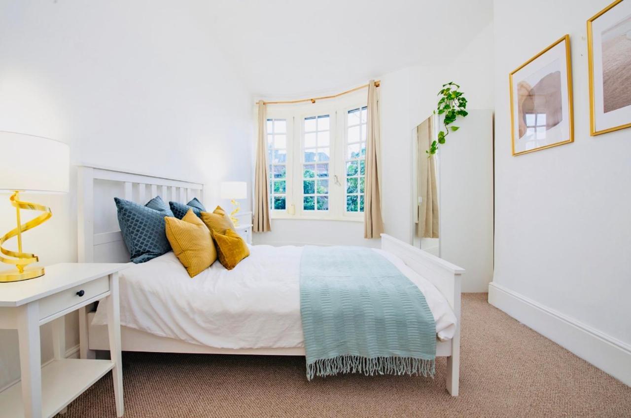 Spacious & Charming Garden Flat -Zone 2- Great For Central London Access Exterior foto